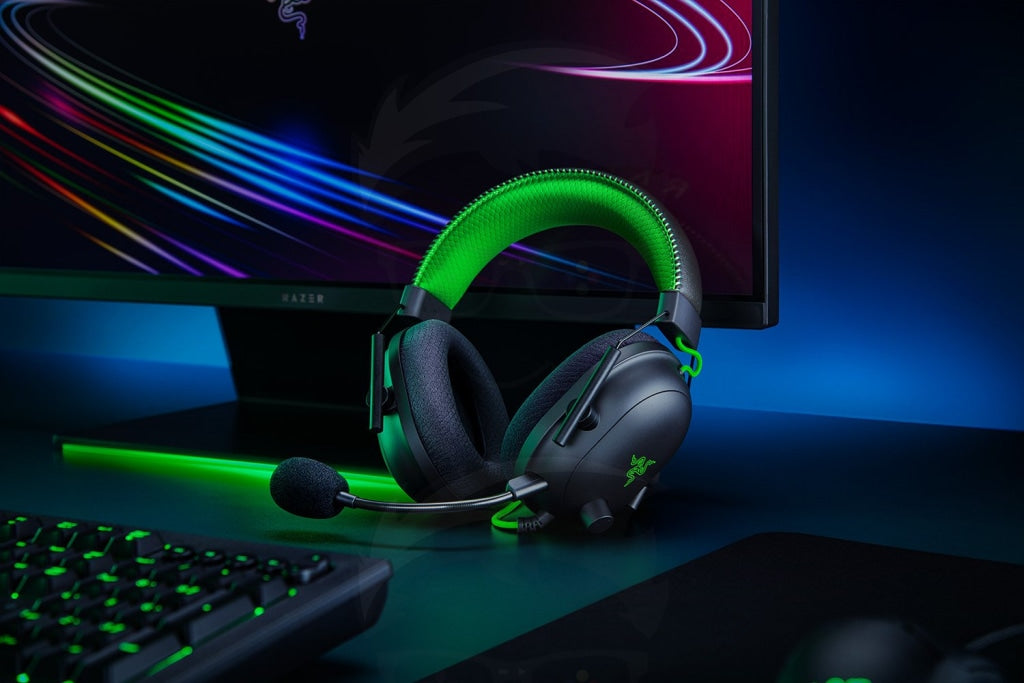 Razer BlackShark V2 - Wired Gaming Headset + USB Sound Card - Special Edition Razer BlackShark V2 - Wired Gaming Headset + USB Sound Card - Special Edition